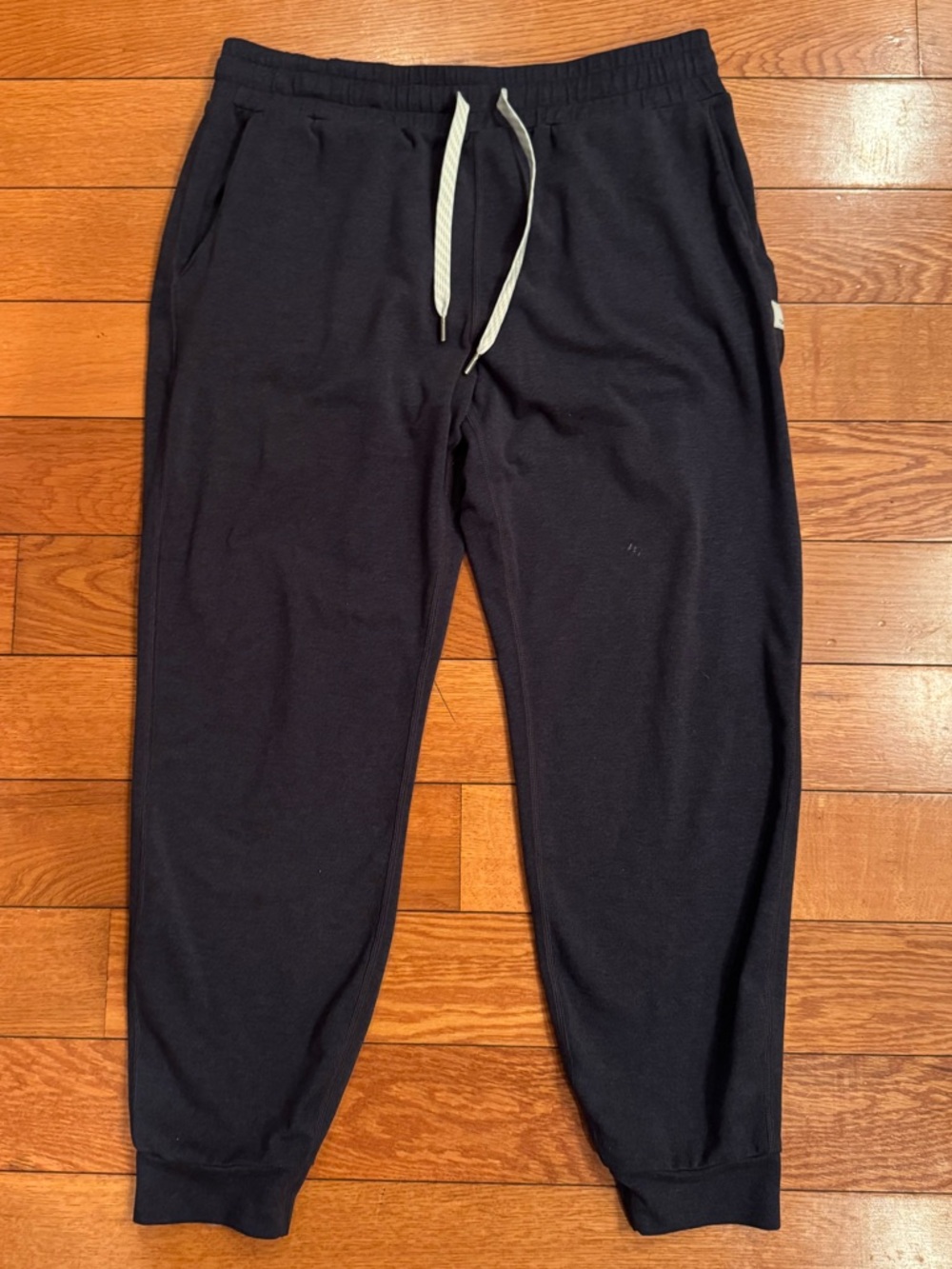 Vuori Women’s Gray/Black Performance Joggers - Picture 8 of 8